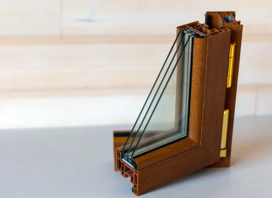 Installation de fenêtre en bois sur mesure Montaigu-Vendée